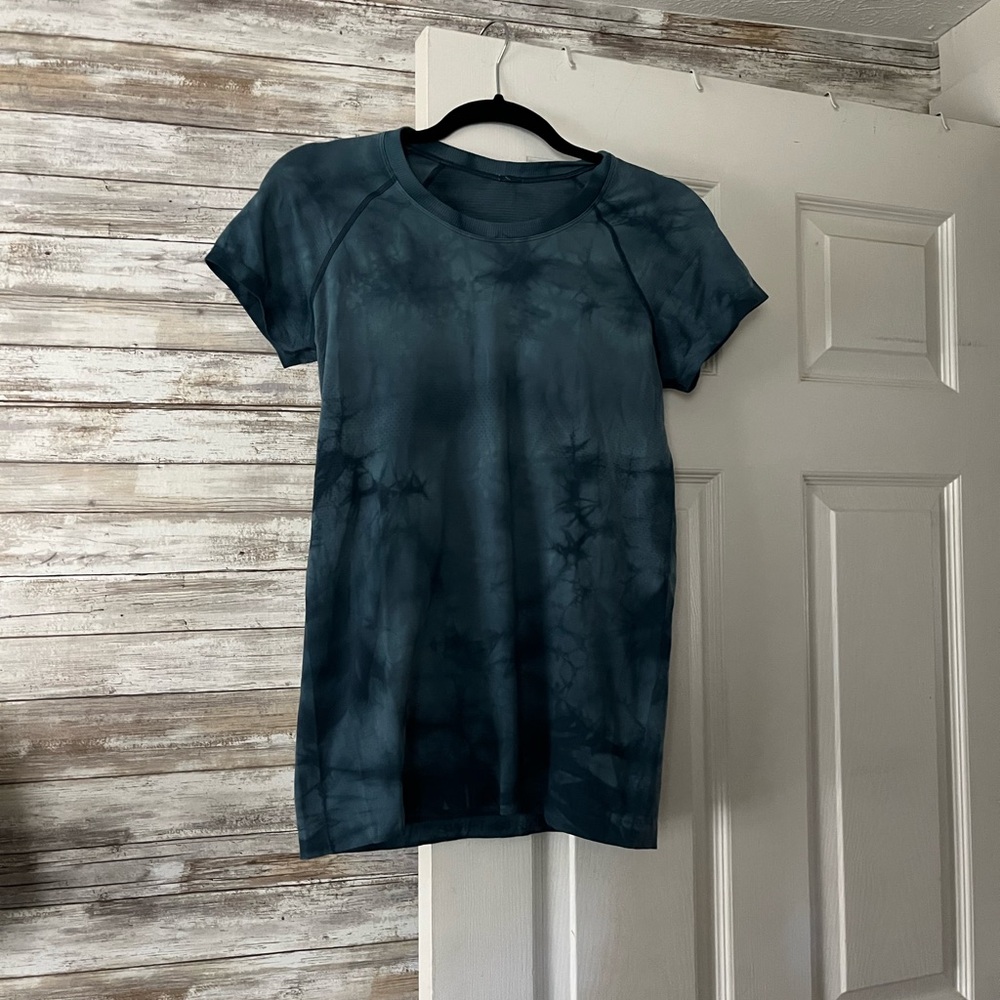 Lululemon Switftly Tech short Sleeve Tie Dye Teal Crew Neck Top Sz 8